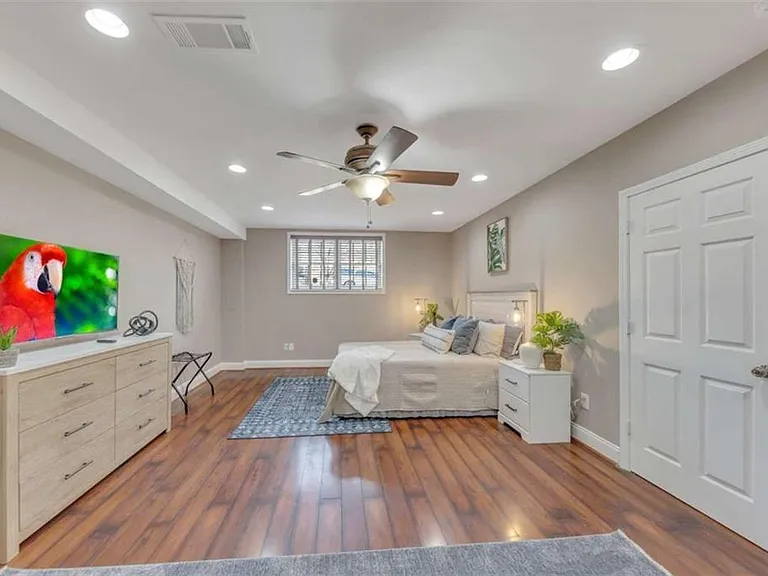 56 Brentwood Dr — Photo 22