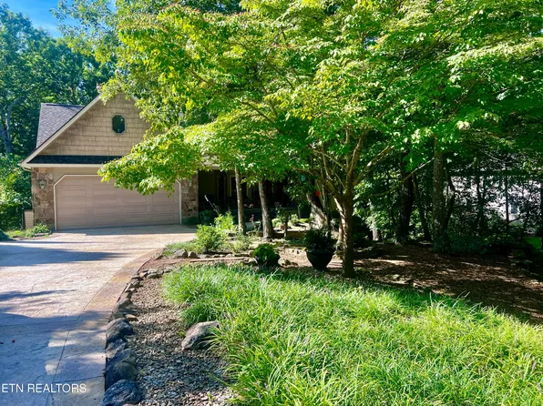 150 Mountain View Dr, Fairfield Glade, TN 38558