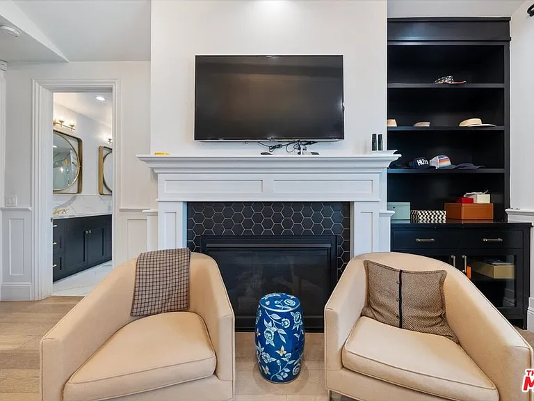 4225 Alcove Ave — Photo 37
