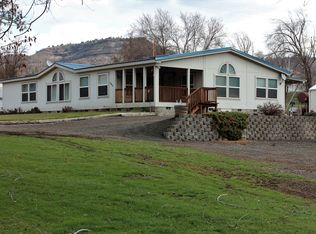 105 Main St, Spray, OR 97874