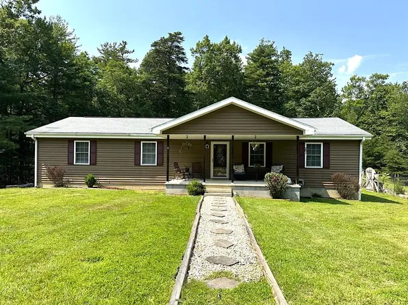 332 Ironwood Ln, Wytheville, VA 24382