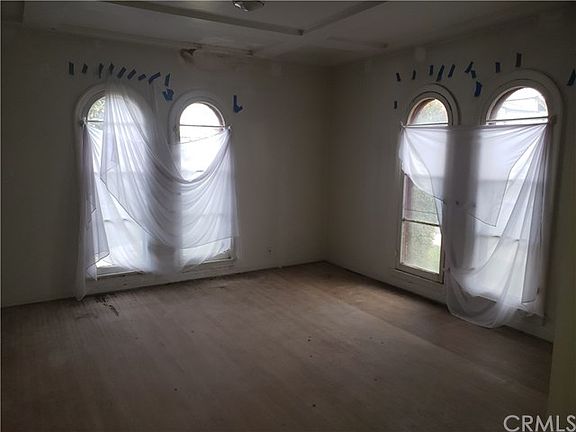 5th image of 1305 Marine Ave