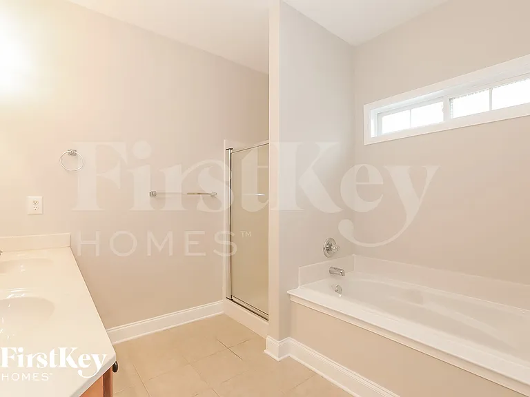 495 Roland Manor Dr — Photo 9