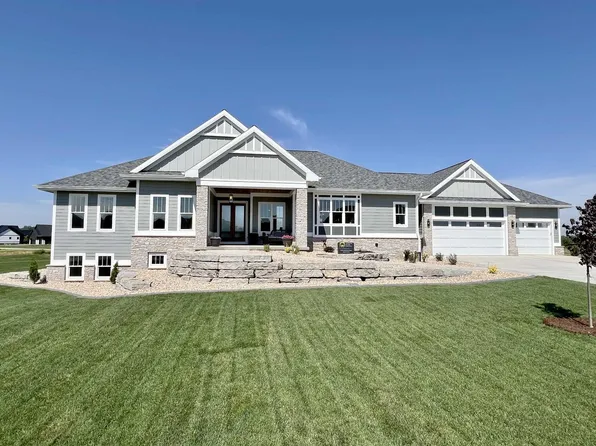 6683 Morning Dew Lane, Sun Prairie, WI 53590