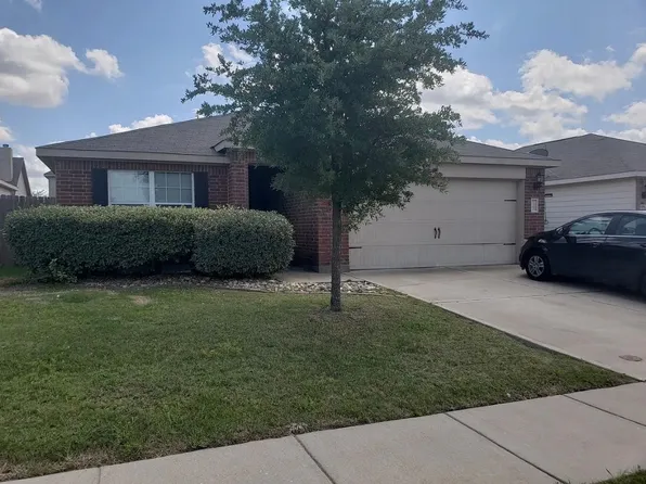 725 Lazy Crest Dr, Fort Worth, TX 76140