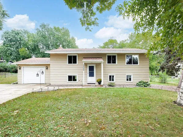 3224 Independence Ave N, New Hope, MN 55427