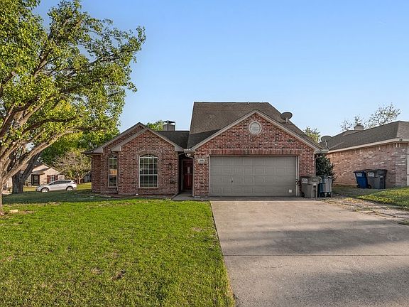 2nd image of 400 Buckskin Dr