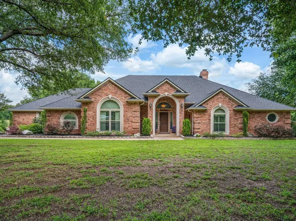 6400 Oak Hollow Dr, Burleson, TX 76028