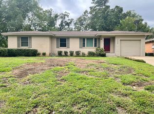 1002 Meadowbrook Dr, Longview, TX 75601