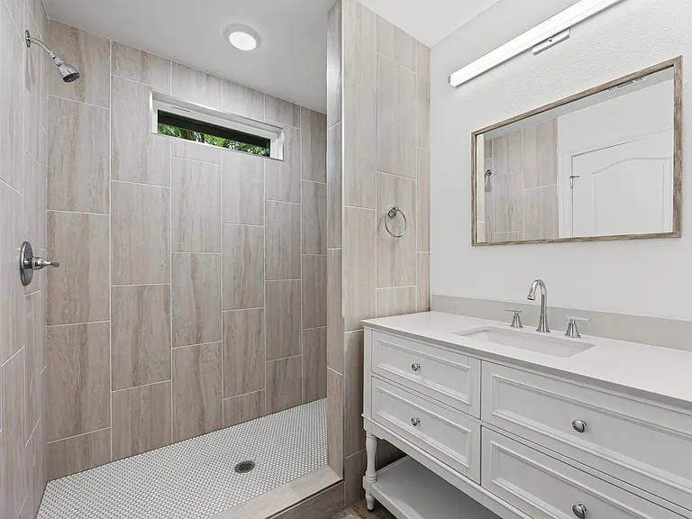 1100 Monte Vista Dr — Photo 23