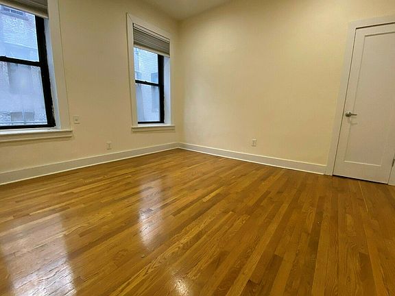 4th image of 901 Washington Ave #Ad