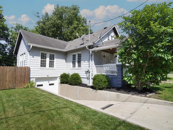 4117 Maple Dr, Cincinnati, OH 45209