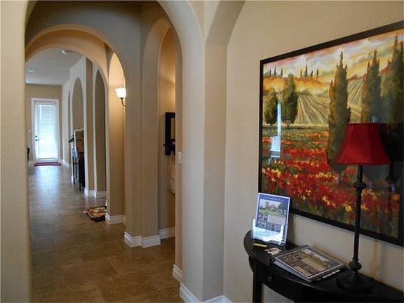 4th image of 200 Simmons Dr