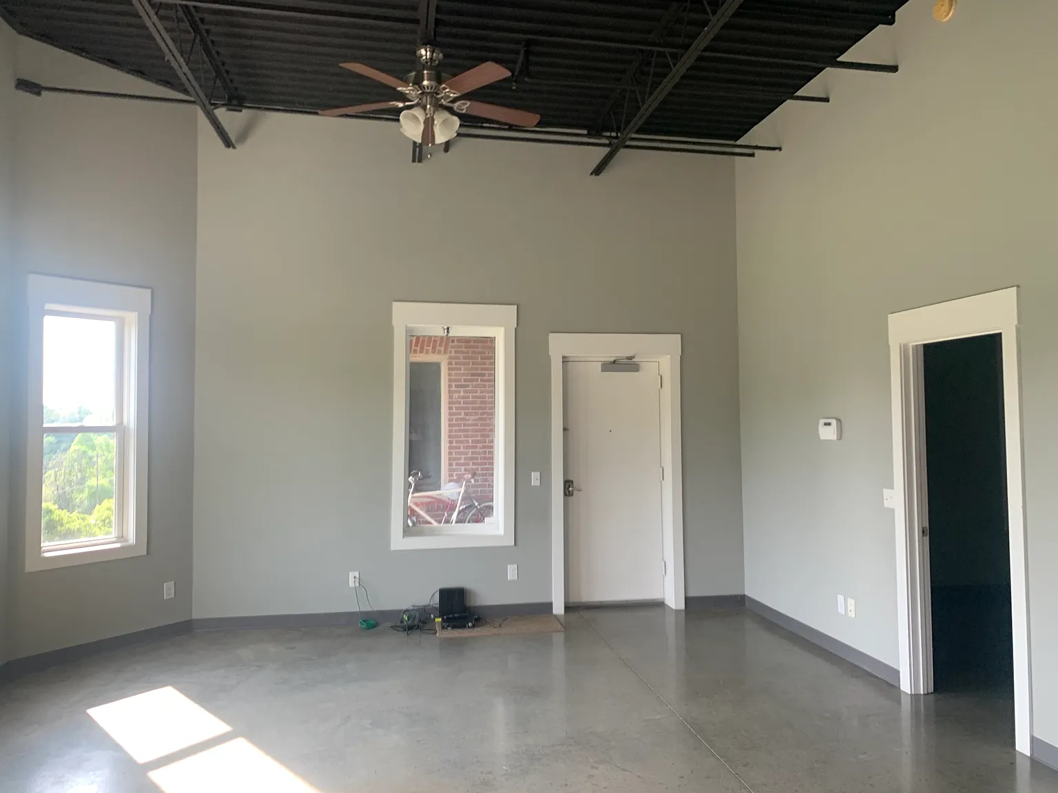 2 bed, 1020 sqft, $1,550 — Photo 3