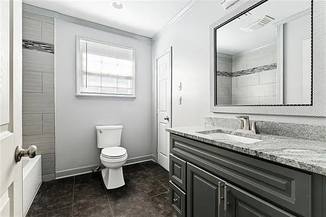 1217 Clouet St — Photo 13