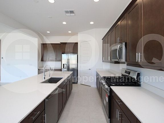4th image of 32940 N 21st Ave