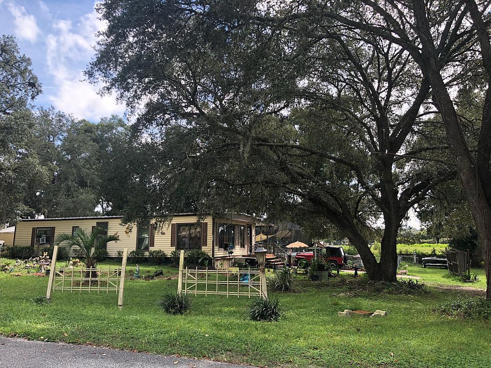 2nd image of 9543 SW 30th Ave