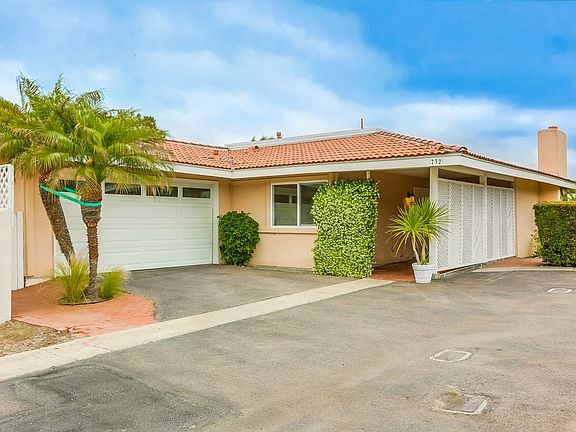 2nd image of 732 E Solana Cir