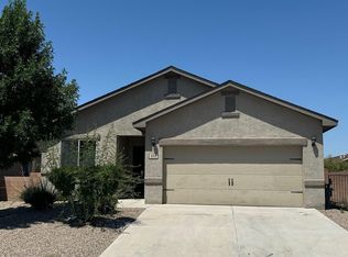 152 El Camino Loop NW, Rio Rancho, NM 87144