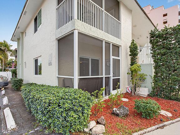 5th image of 1450 N Riverside Drive #101