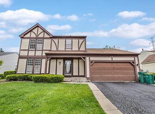 635 W Paddock Dr, Wheeling, IL 60090