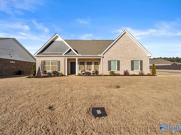 3rd image of 13947 Hickory Brook Rd