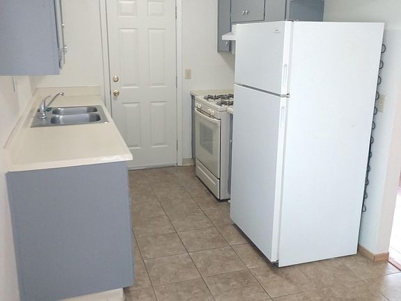4th image of 110 Washington Ct #1-4