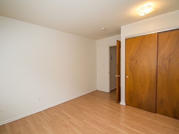 3220 Madison Avenue Bedroom