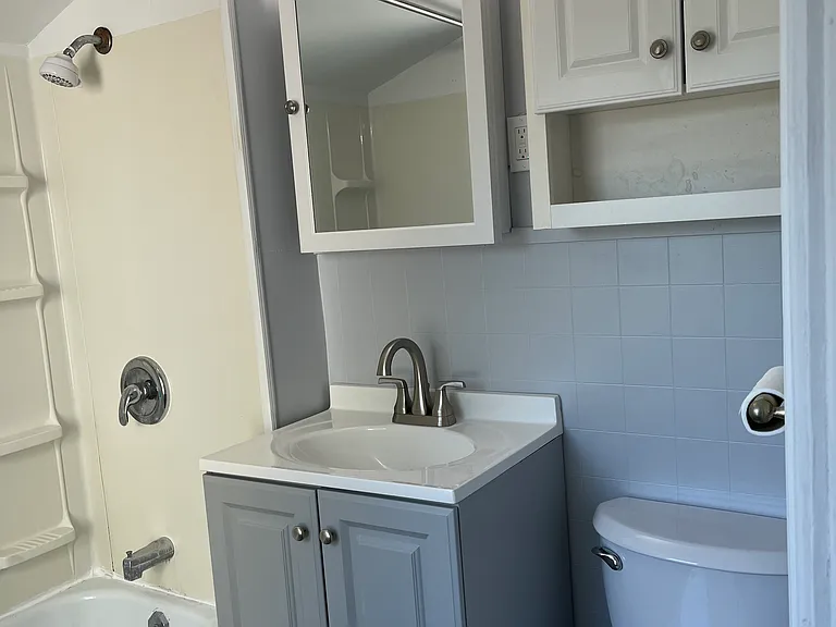 709 Academy St #1 — Photo 14