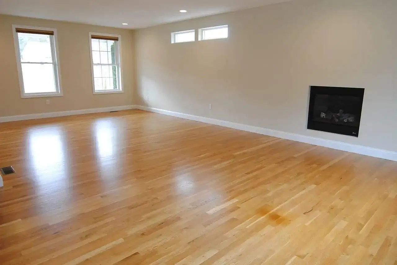 4 bed, 2.5 bath, 2168 sqft, $4,200 — Photo 3