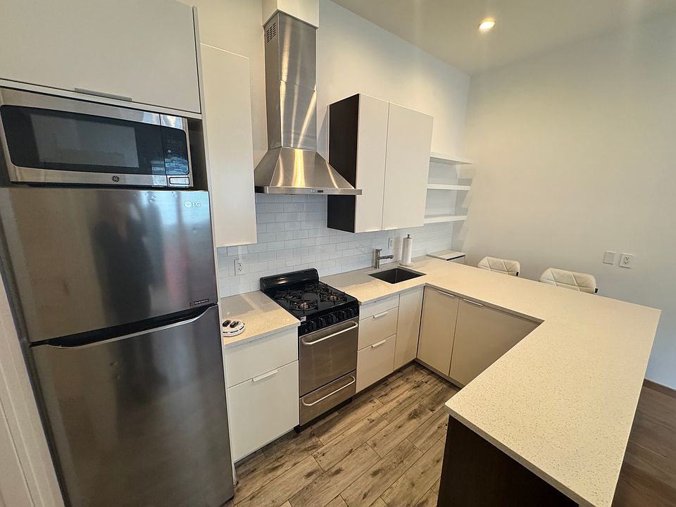 1st image of 66-27 Selfridge St #1