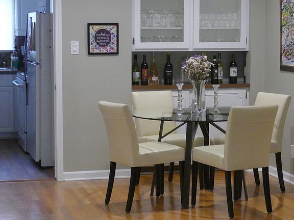 4th image of 549 N Old Woodward Ave #535