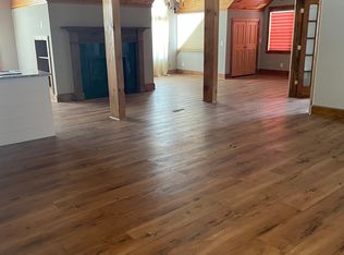 278 W Palmer St, Franklin, NC 28734