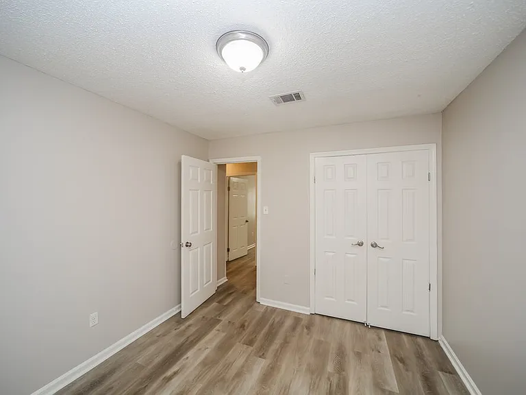 863 Hackberry Dr — Photo 9