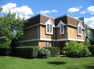 16 Toilsome Ln, East Hampton, NY 11937