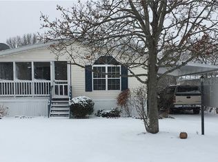 6427 Roberts Dr, Victor, NY 14564