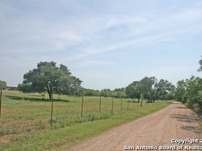 00 COUNTY ROAD 5710 LOT 1, Devine, TX, 78016