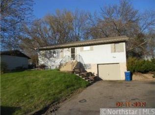 6848 Berkshire Ln N, Maple Grove, MN 55311