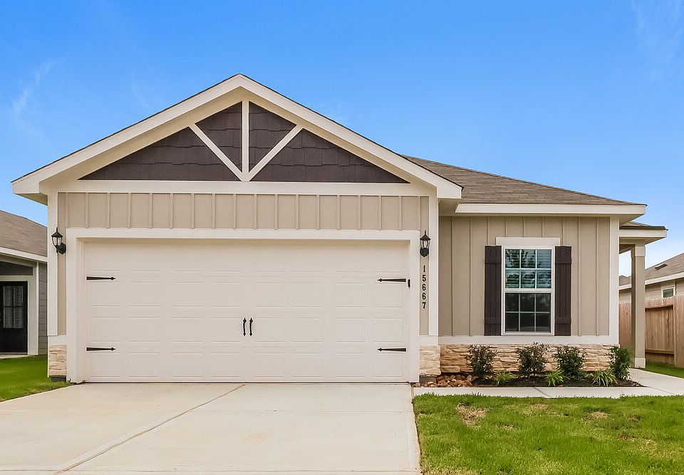 1st image of 15667 Plum Brook Dr