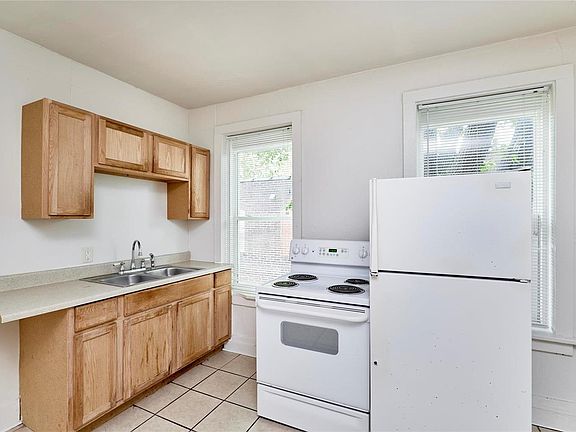 2nd image of 3530 Oregon Ave