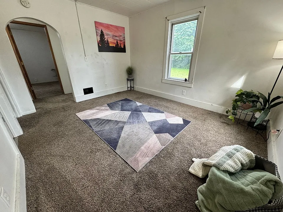 89 Newell St