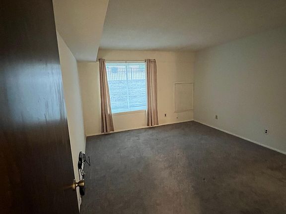 2nd image of 5200 Hilltop Dr APT D5