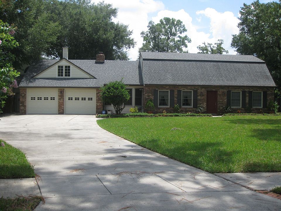1st image of 110 Timbercove Cir