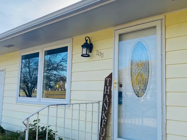 208 Broadway Ave, Detroit Lakes, MN 56501