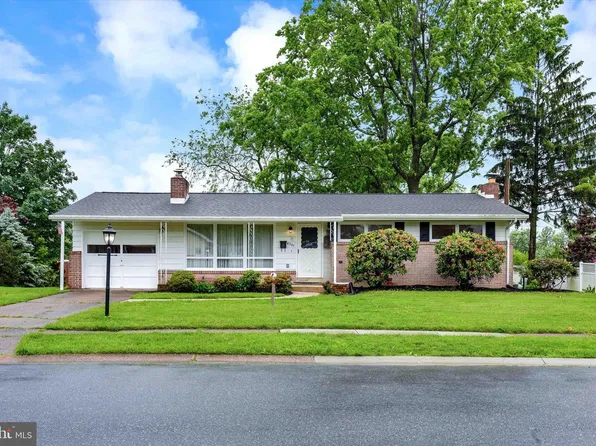 4501 Oxford Rd, Harrisburg, PA 17109