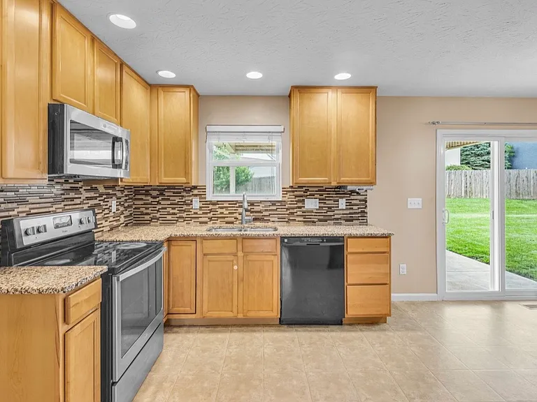 3077 Cypress Hill Dr — Photo 35