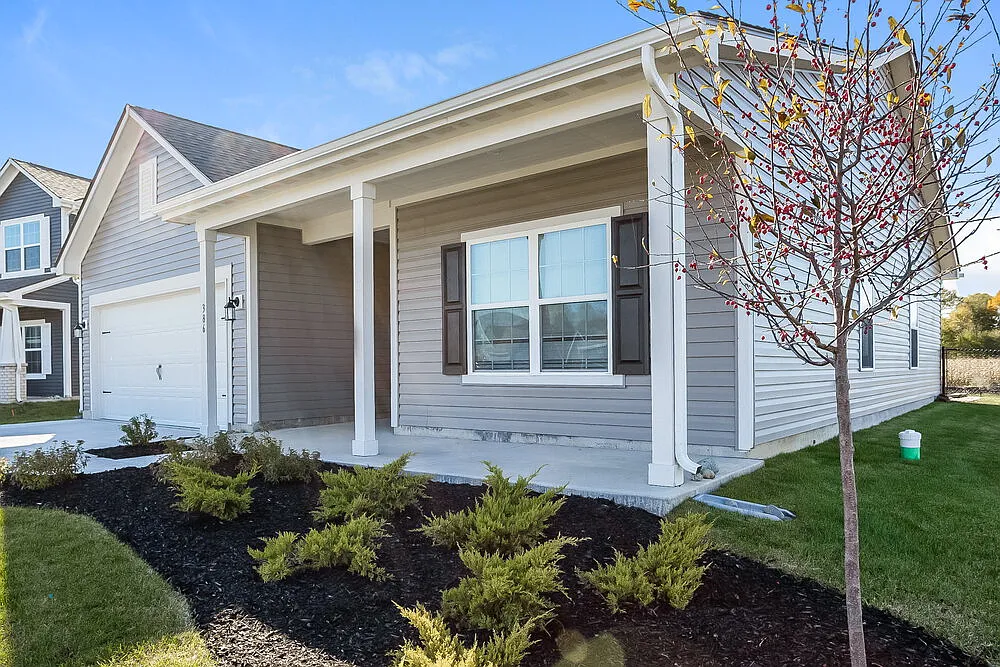 3 bed, 2.0 bath, 1400 sqft, $1,770 — Photo 3