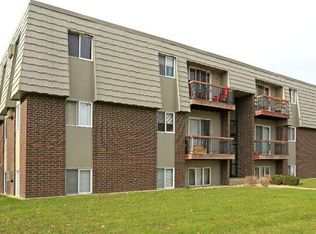 205 12th Ave NW #104, Waseca, MN 56093