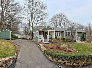 24 Chestnut St, Grafton, MA 01519