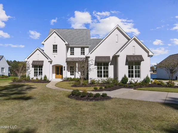 136 Westlake Cir, Madison, MS 39110